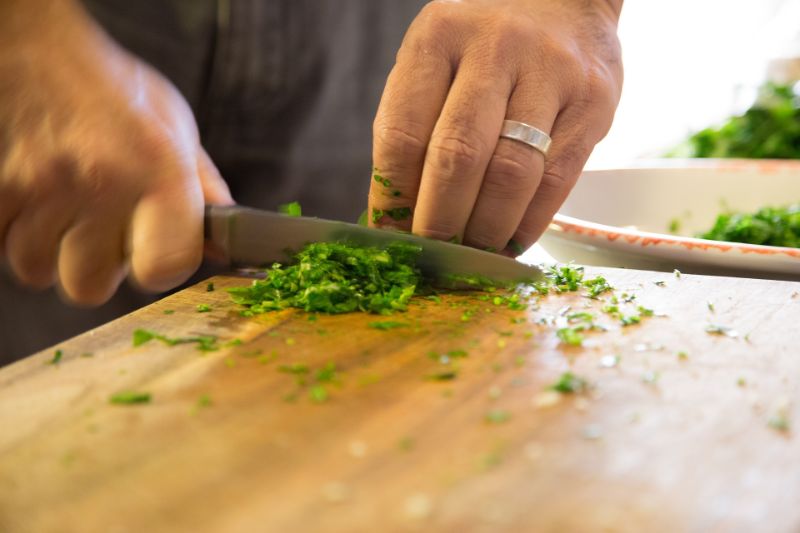 バランスの良い手料理を作る