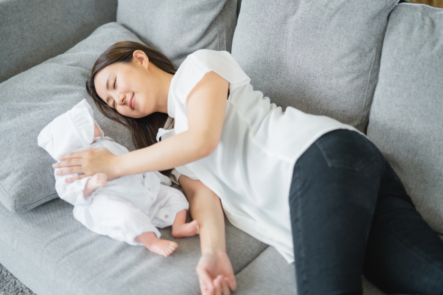 子供と一緒に寝る