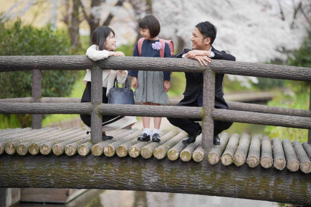 子供と同じ目線で対応する