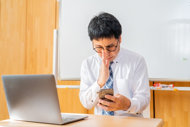 彼女 連絡 する 気 に なれ ない