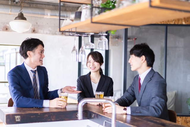 彼氏 女 友達 と いる 方 が 楽し そう